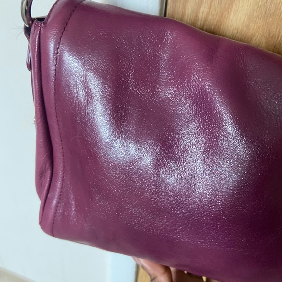 Danier Purple Real Leather Shoulder Bag - Picture 5 of 11